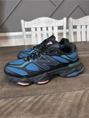New Balance 9060
Black Blue Agate Men’s Sz 9.5